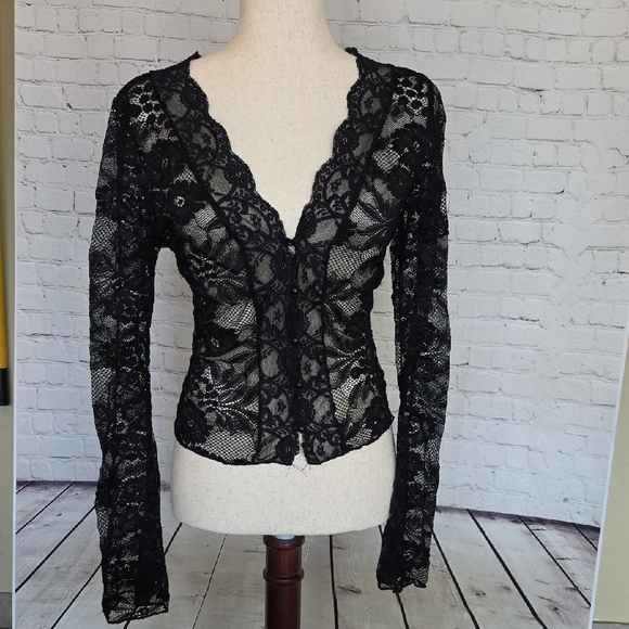 ??? Tops - Elegant Black Lace Blouse